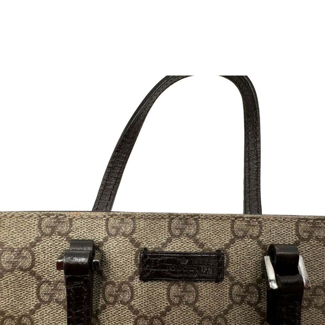  Borsa Gucci GG in canvas beige e dettagli in pelle marroni testa di moro, indossabile a mano. Originale, usata, di lusso, in ottime condizioni.