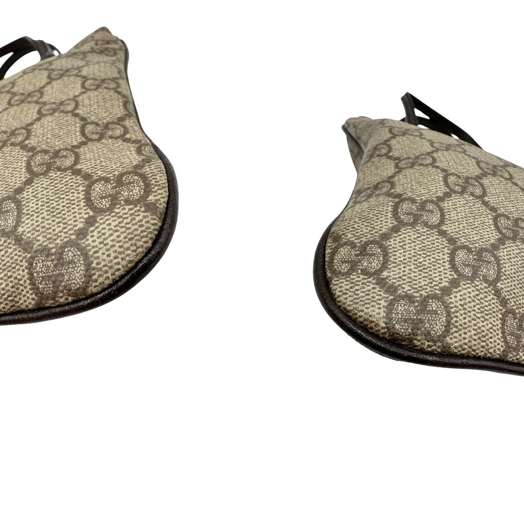 Angoli, Borsa Gucci GG in canvas beige e dettagli in pelle marroni testa di moro, indossabile a mano. Originale, usata, di lusso, in ottime condizioni.