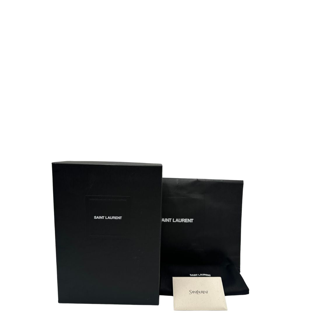  Borsa Saint Laurent in pelle nera trapuntata, indossabile a spalla, di lusso, originale, ottime condizioni, usata. 