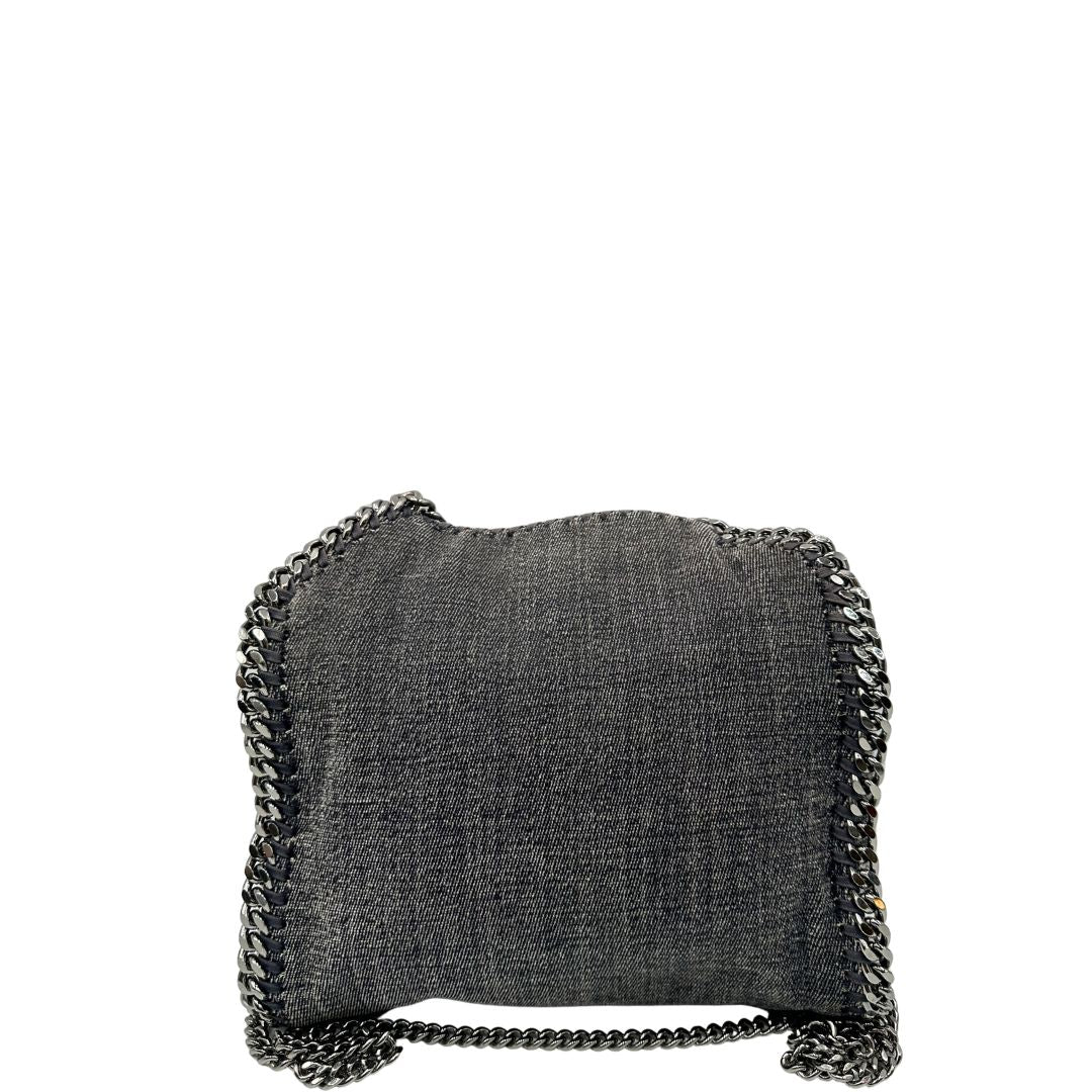 retro Borsa Falabella in shaggy dear grigio effetto denim e hardware argentato, nella versione mini, indossabile a tracolla, a spalla e a mano, di lusso, originale, ottime condizioni, usata.