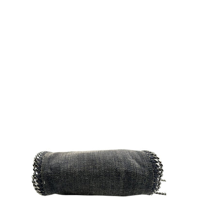 base Borsa Falabella in shaggy dear grigio effetto denim e hardware argentato, nella versione mini, indossabile a tracolla, a spalla e a mano, di lusso, originale, ottime condizioni, usata.