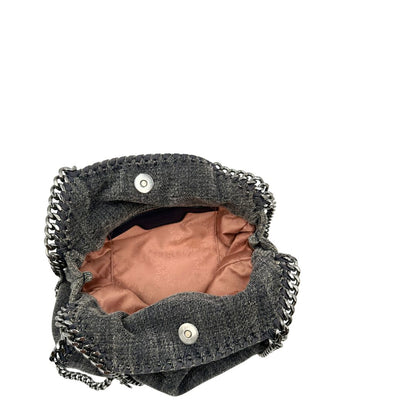 interno Borsa Falabella in shaggy dear grigio effetto denim e hardware argentato, nella versione mini, indossabile a tracolla, a spalla e a mano, di lusso, originale, ottime condizioni, usata. 