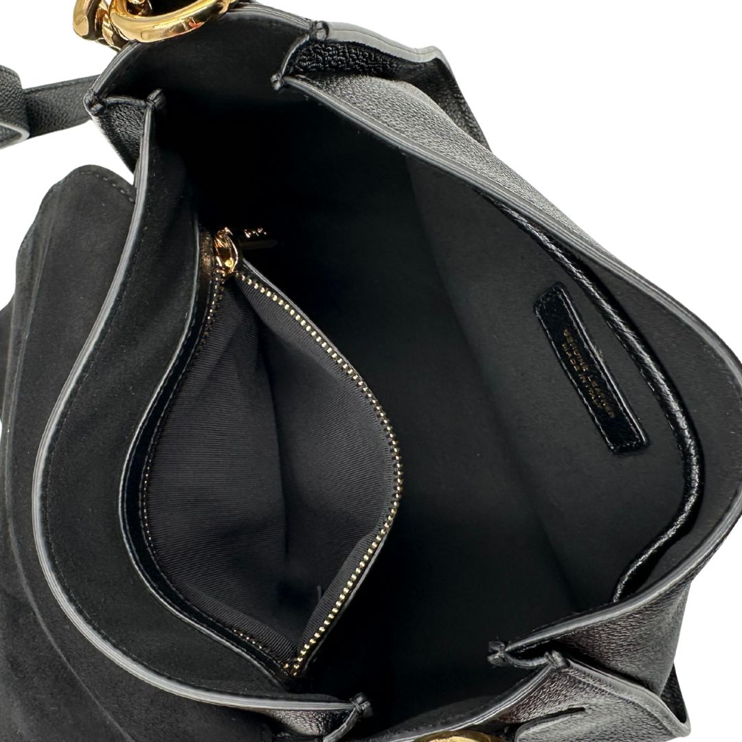Interno tasca, Borsa Tod's in pelle martellata nera con hardware dorato, indossabile a tracolla. Originale, usata, di lusso, in ottime condizioni.