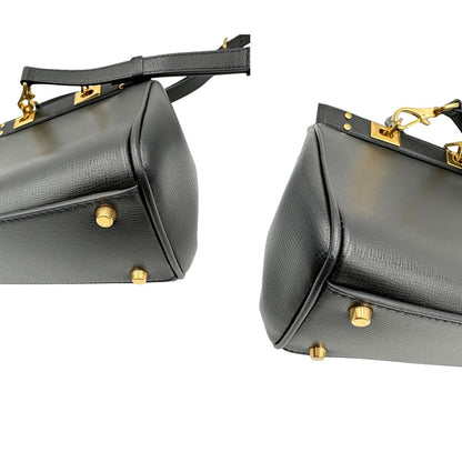 Angoli di una Borsa Valentino Garavani Rockstud originale, usata, condizioni eccellenti