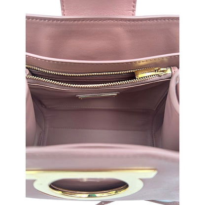 Foto borsa con tracolla Salvatore Ferragamo in pelle rosa confetto. Borse di marca usate