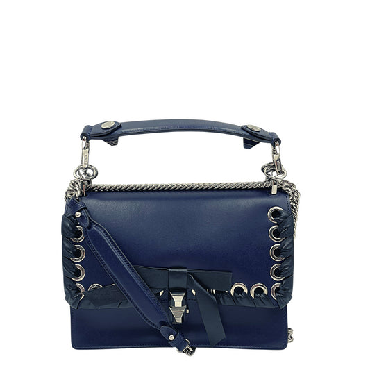 Foto borsa con tracolla Fendi Kan in pelle blu e borchie maxi. Borse di marca usate