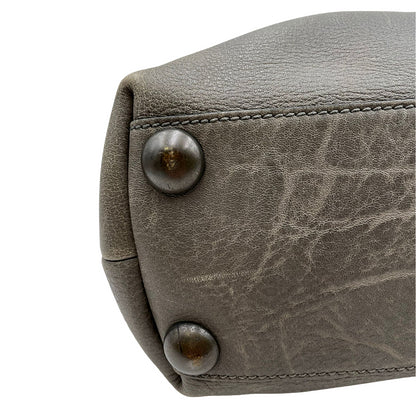 Foto shopper Gucci in pelle grigia e borchie.286304 498879. Borse di marca usate.