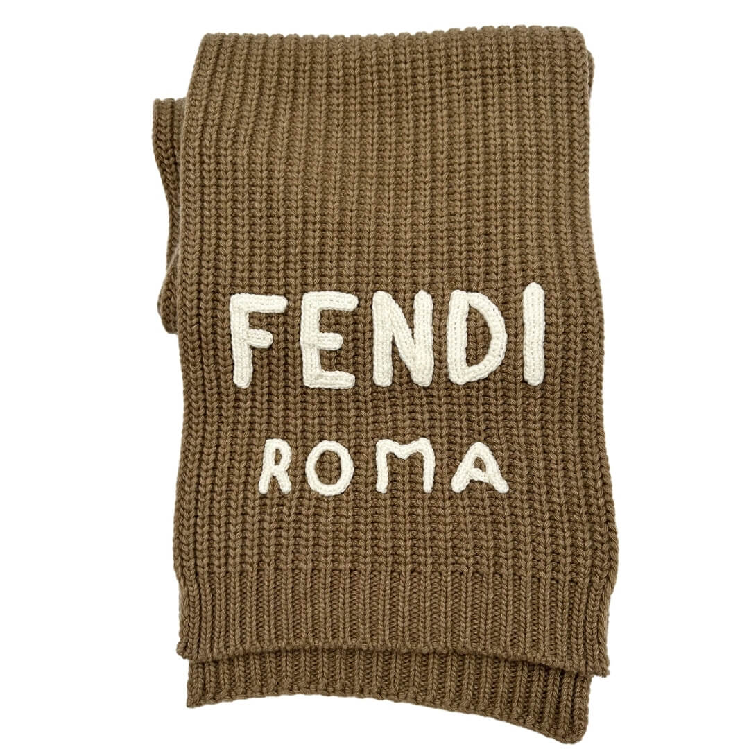 Set cappello e sciarpa Fendi