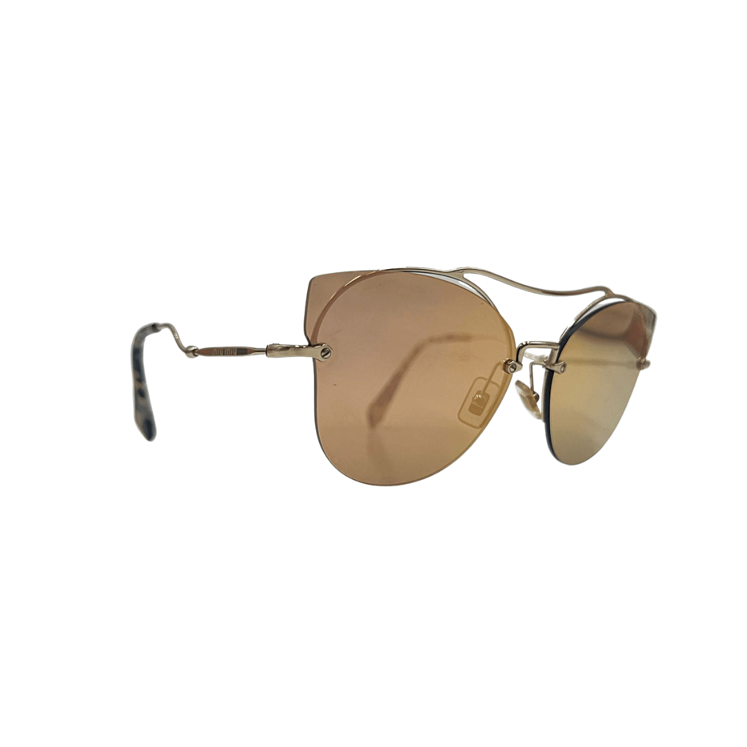 Foto occhiali da sole Miu Miu forma gatto. Accessori di marca usati