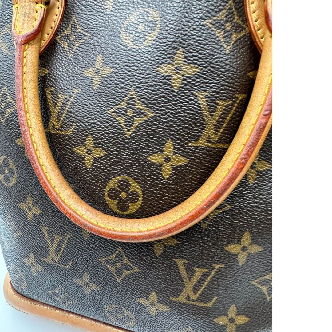 Come pulire i manici di una borsa Louis Vuitton